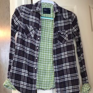 American Eagle, flannel. Size 6 (fits like a 4)